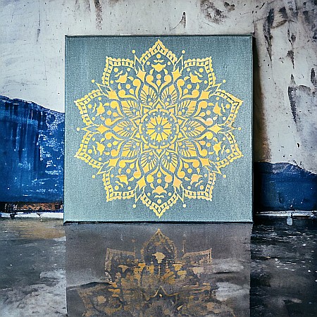 Tablouri Mandala - Tablou mandala pe suport canvas realizat cu pasta de structura, 29 cm