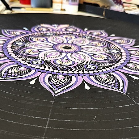 Tablou mandala unicat Serenity Blossom pictat manual in culori acrilice pe suport de lemn [3]