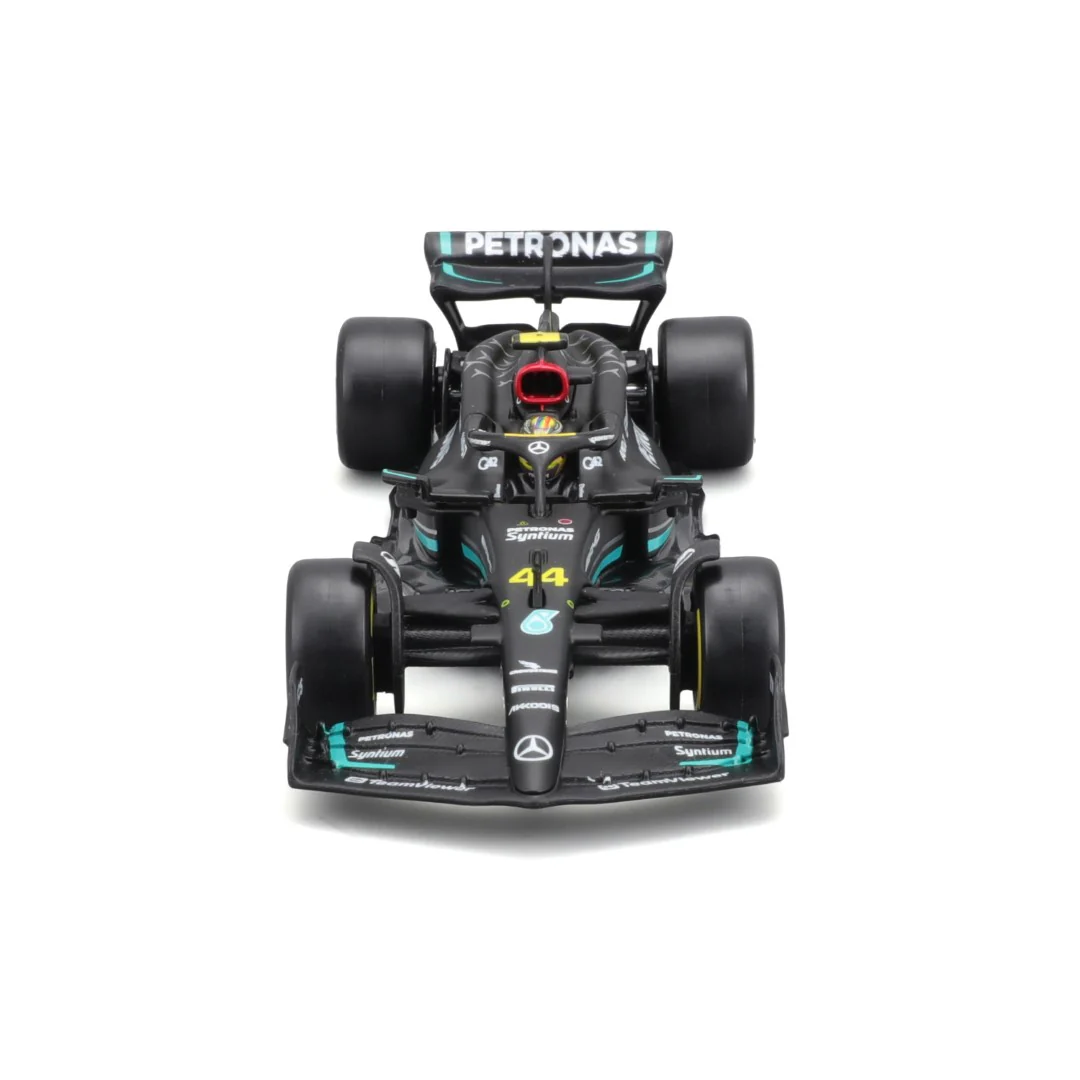 Mercedes AMG F1 W14 EPerformance Hamilton, cu cască [7]