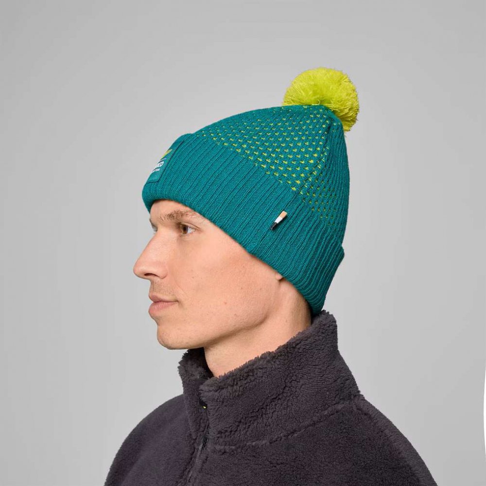 Căciulă Aston Martin Aramco Cognizant F1 2025 Team [4]