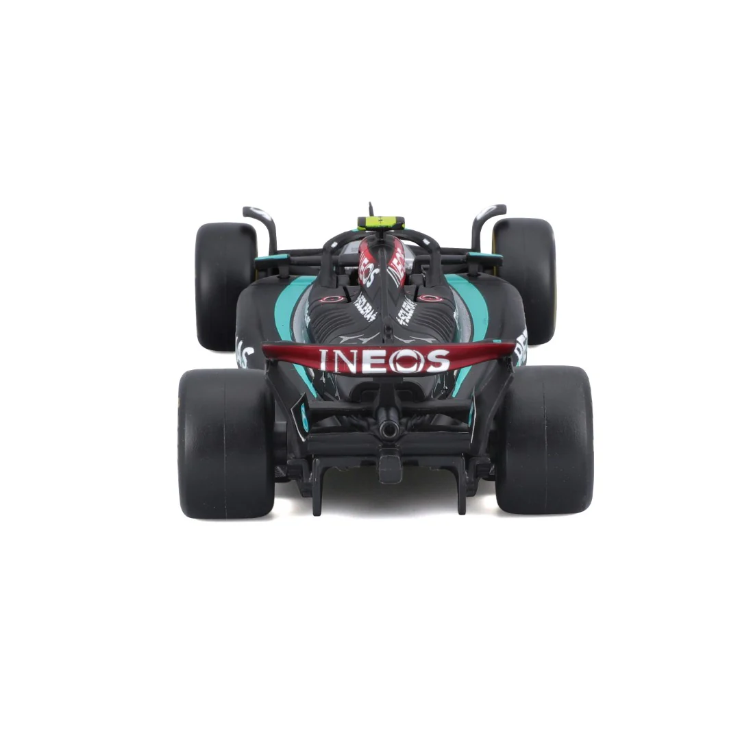 F1 Mercedes-AMG W15 E Performance cu cască Hamilton 1:43 [5]