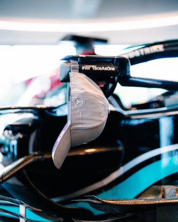 Șapcă gri Silver Arrows Driver, ediție specială 2025 [3]