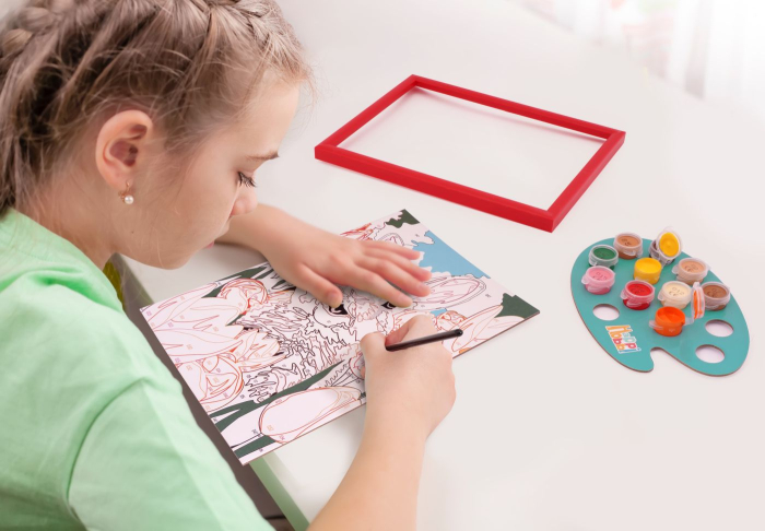 HAPPI HOBBI PICTEAZA SI INRAMEAZA IEPURAS VESEL [3]