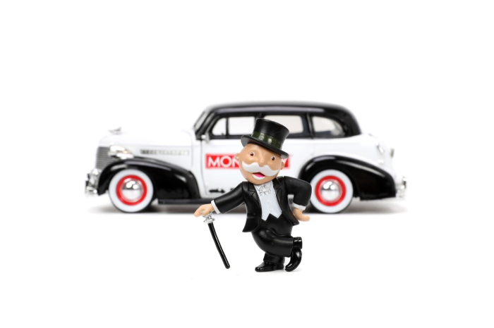 JADA SET MASINUTA METALICA CHEVROLET MASTER DELUXE 1939 SCARA 1:24 SI FIGURINA MR MONOPOLY [4]