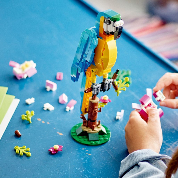 LEGO CREATOR PAPAGAL EXOTIC 31136 [4]