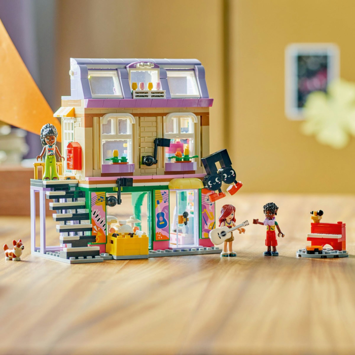 LEGO FRIENDS MAGAZIN DE MUZICA SI APARTAMENT 42653 [5]