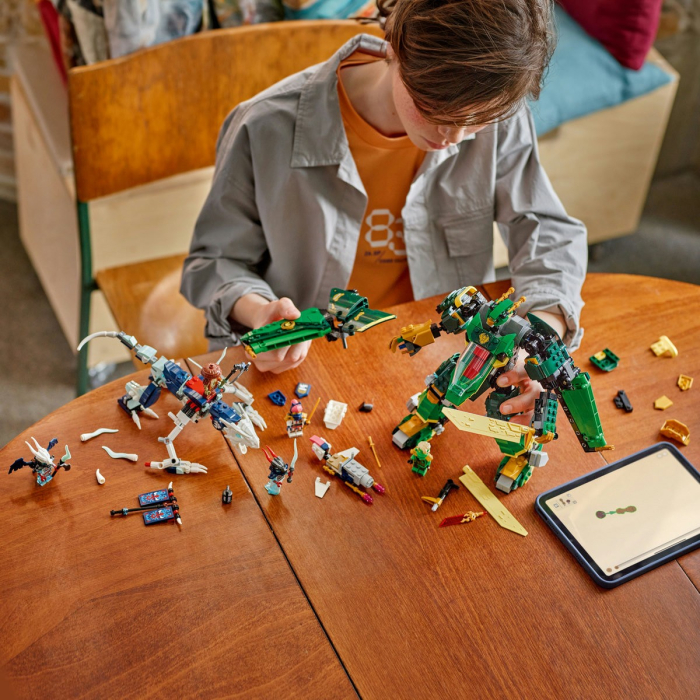 LEGO NINJAGO ROBOTUL AVION CU REACTIE AL LUI LLOYD 71845  [4]