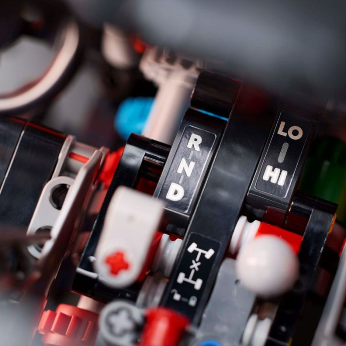 LEGO TECHNIC MERCEDES BENZ G 500 PROFESSIONAL LINE 42177  [6]