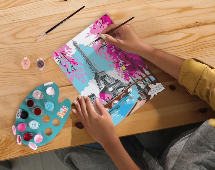 PICTEAZA SI INRAMEAZA PARISUL PRIMAVARA [3]