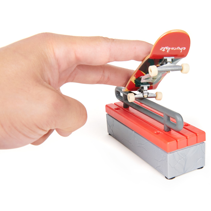 TECH DECK PACHET CU OBSTACOL FINGERBOARD JAMES [3]