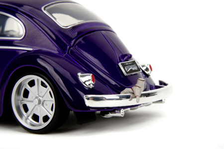 JADA WEDNESDAY SET MASINUTA METALICA VOLKSWAGEN BEETLE 1:24 SI FIGURINA METALICA WEDNESDAY 7CM [5]