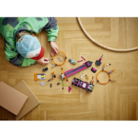 LEGO CITY CAMION DE CASCADORIE SI PROVOCAREA CERCURILOR DE FOC 60357 [3]