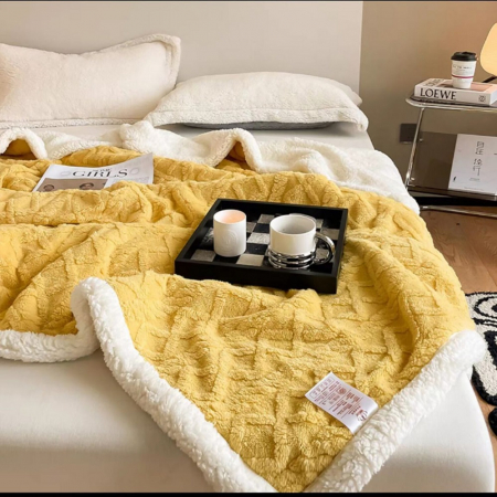 Textile pentru casă - Patură tricot cu blăniță – galben