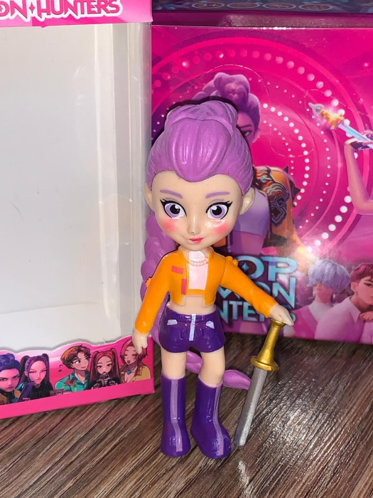 Figurina in cutie - Kpop Demon Hunters Rumi costum mov 10 cm - [3]