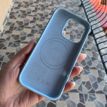 Husa Iphone 15 PRO cu MagSafe - Silicon, interior catifelat, design Minimalist, Albastru deschis Apple [2]