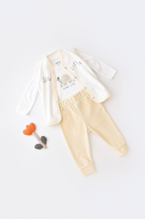 Hăinuțe - Set 3 piese Broscuta cu body, pantalonasi si vestuta din 80%bumbac organic si 20% poliester - Crem, BabyCosy (Marime: 12-18 Luni)