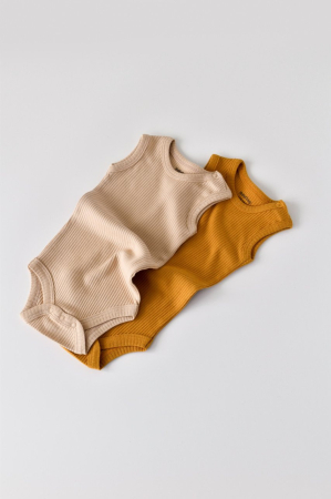 Hainute - Set de 2 body-uri fara maneci din bumbac organic si modal - Mustar/Somon BabyCosy (Marime: 0-3 Luni)