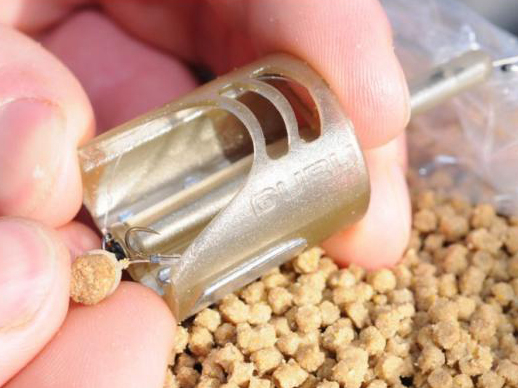 COS GURU X-SAFE PELLET FEEDER L 28G [2]