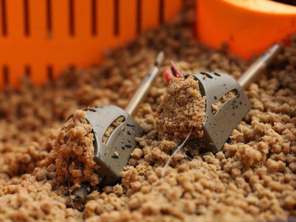 GURU METHOD FEEDER HYBRID IN LINE PELLET [2]