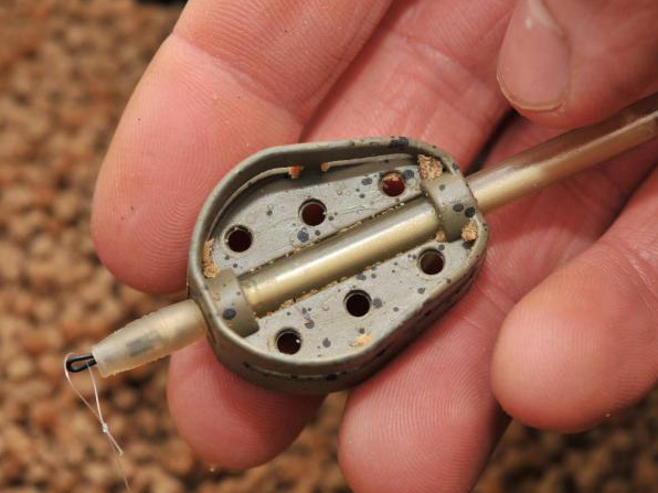 GURU METHOD FEEDER IN LINE HYBRID 42G [2]