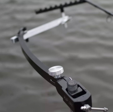 ALUFLOKK BRAT FEEDER [7]