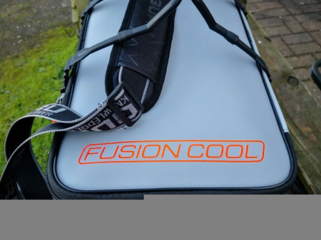 GEANTA TERMOIZOLANTA GURU FUSION COOL BAG [4]