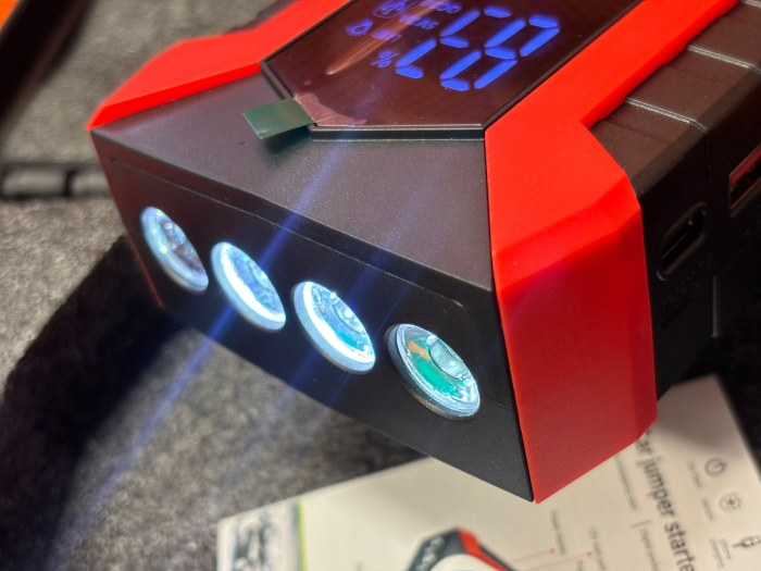 Starter Portabil Auto cu Powerbank și Lanterna LED [5]