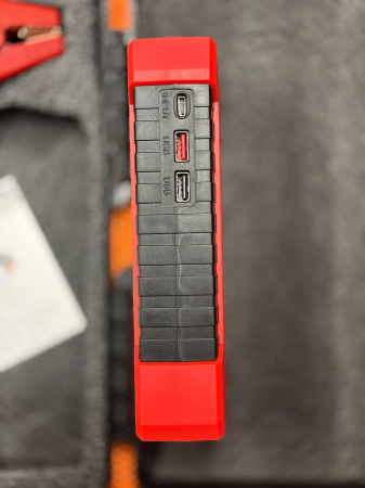 Starter Portabil Auto cu Powerbank și Lanterna LED [2]