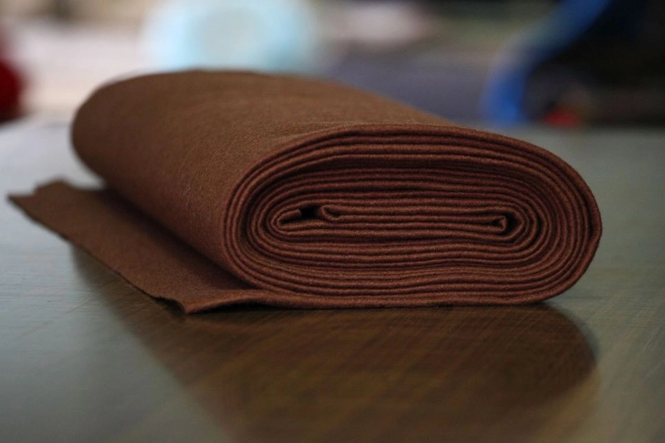 Fetru Metraj 60%-40% - Fetru IDEA (60% lana, 40% viscoza) la metru - nuca