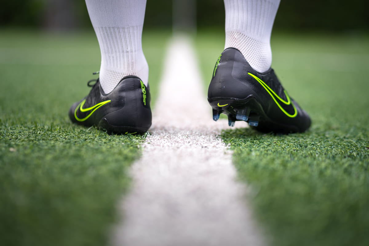 Nike original vs. fake: cum să recunoști ghetele de fotbal autentice?