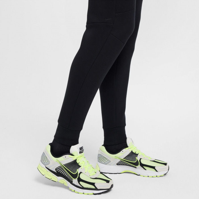 Pantaloni Nike M NK Tch Flc Jggr [15]