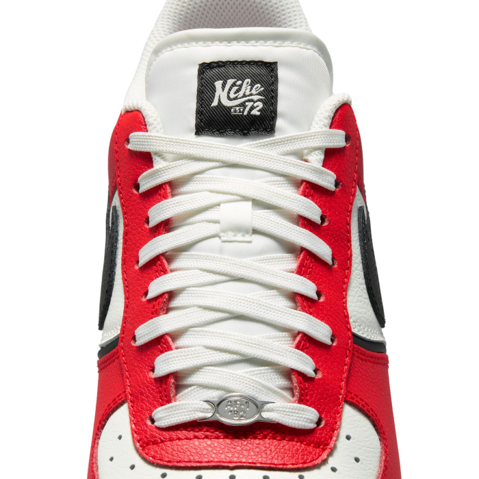 Pantofi sport Nike Air Force 1 '07 LV8 Sport [12]