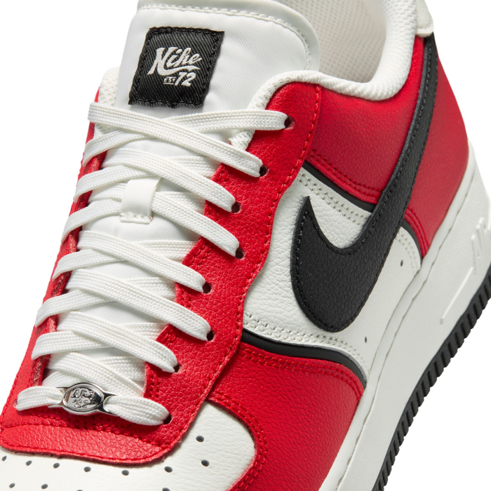 Pantofi sport Nike Air Force 1 '07 LV8 Sport [3]