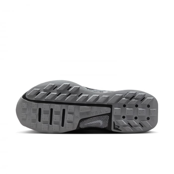 Pantofi sport W Nike Juniper Trail 3 [13]