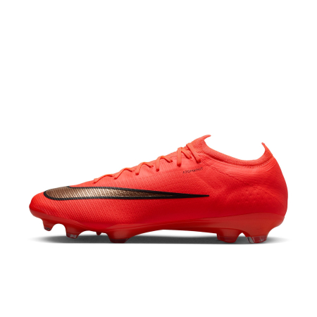 Model - Ghete fotbal Nike Mercurial Vapor 17 Elite FG