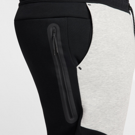 Pantaloni Nike M NK Tch Flc Jggr [18]