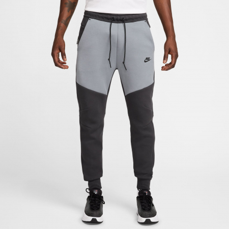 Imbracaminte barbati - Pantaloni Nike M NK Tch Flc Jggr