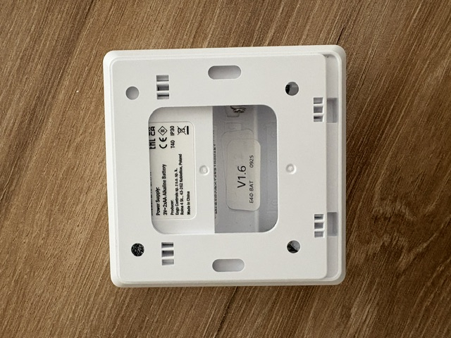 Termostat Zigbee ENGO E40-BATW, [3]