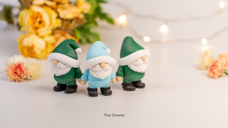 Figurine 3D - Figurină Decorativă "Tiny Gnome" Imprimată 3D | Gnom Mic de Colecție | Ornament Birou & Grădină Zen