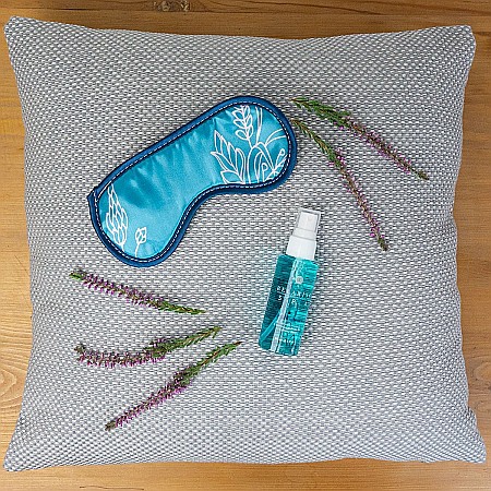 Set Cadou Accentra Relaxing Spa cu Spray Pernă și Mască de Dormit [3]