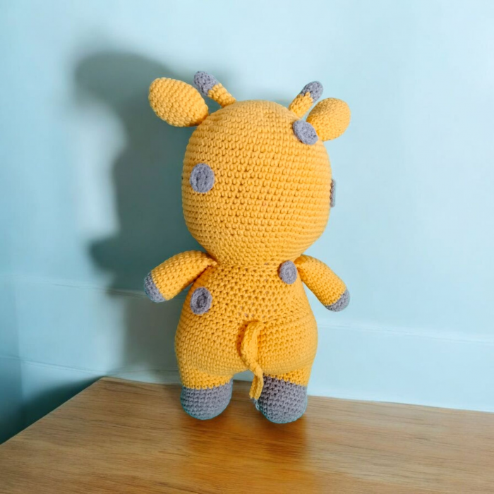 Pui de girafa crosetat [3]