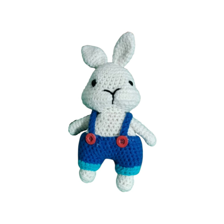 Jucarii de bumbac - Iepuras crosetat cu salopeta