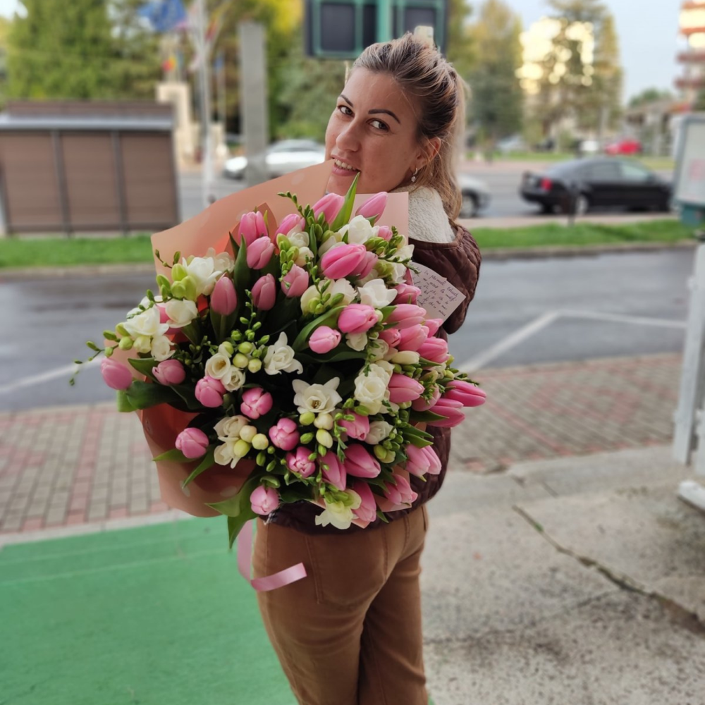 Buchet de lalele și frezii ”Pink Dream” [6]