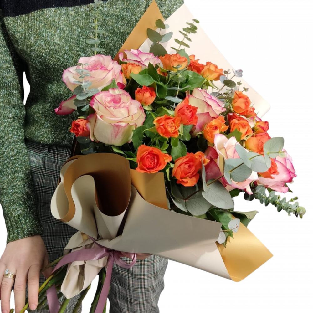 Buchet trandafiri, minirosa și eucalipt [3]