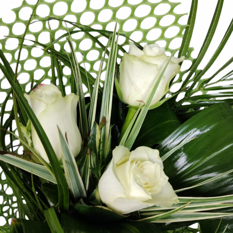 Buchet cu trandafiri albi [2]