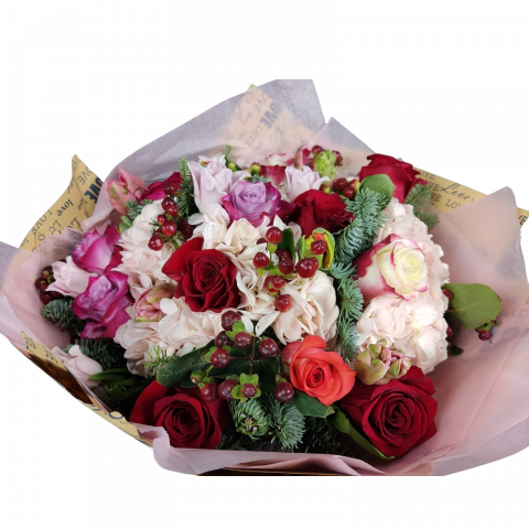 Buchet ”WoW” cu hortensia, lalele, trandafiri și hypericum [1]