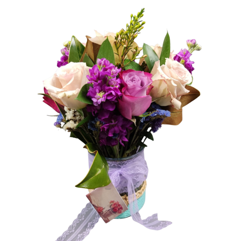 COLECȚIA DELUXE - Compoziție florală cu mathiola, trandafiri și wax