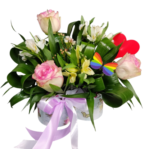 Cutie inimă cu trandafiri roz, alstromeria și wax flowers [1]