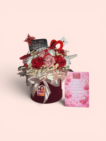 Aranjamente de Ocazie - Aranjament Floral „Cea Mai Bună Soție” – Cutie Premium cu Trandafiri din Săpun