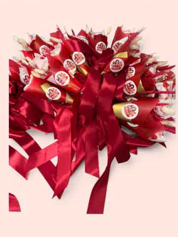 Mini Buchet Cadou Premium cu Trandafir Imperial și Praline – Florăria La Cireșica [2]